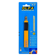 Cutter olfa A-2 standard de 9 mm.