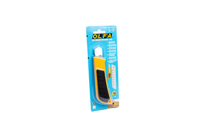 Cutter olfa L-2 con mango antideslizante ancho de 18 mm.