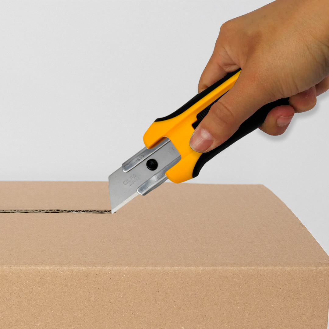 Cutter Olfa retráctil UTC-1 de 17.5 mm.