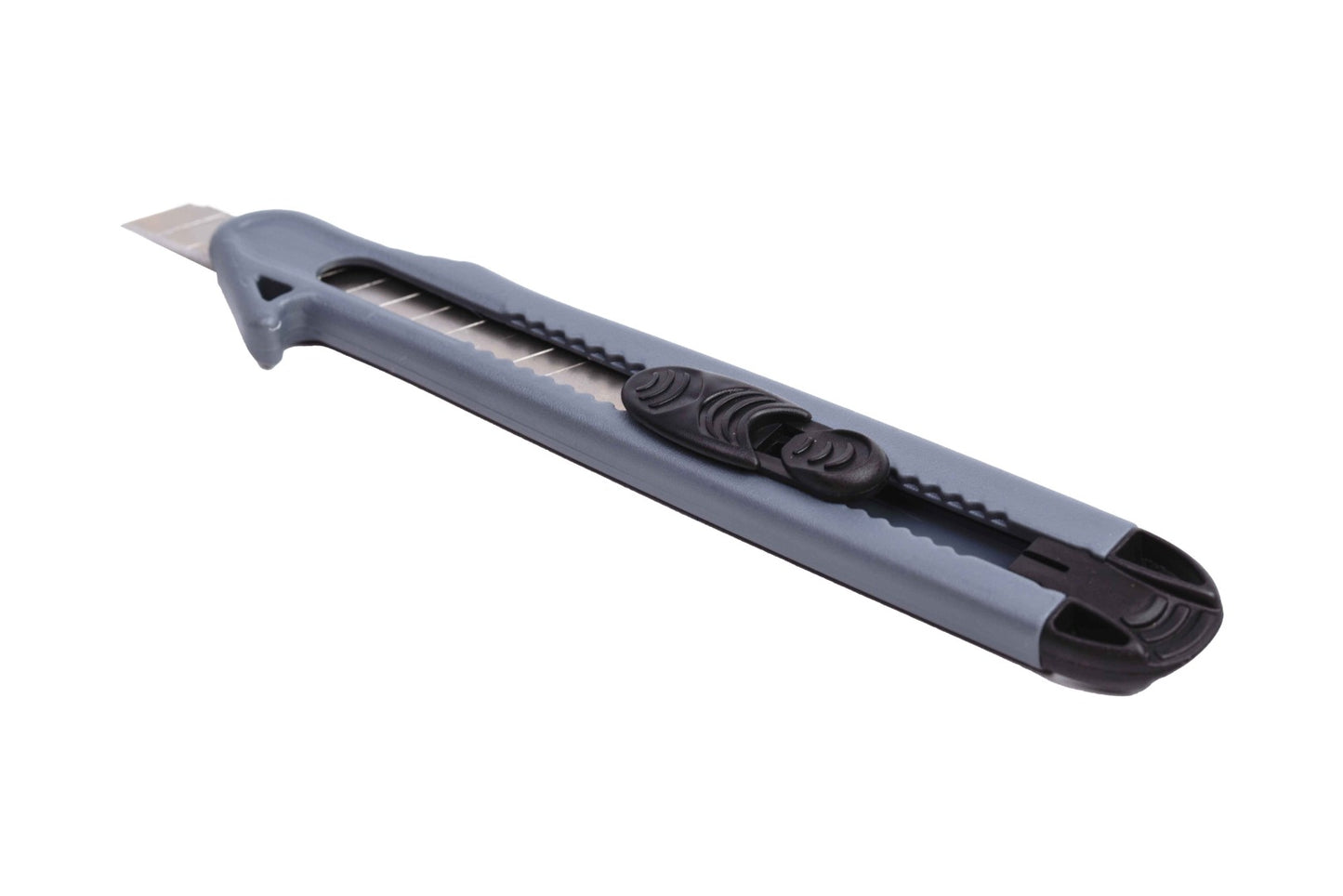 Cutter Azor Corty 3055 standard plástico de 9 mm.