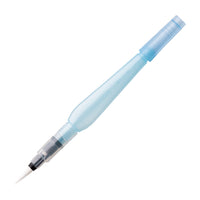 Pincel Pentel Aqua Brush con depósito de agua.