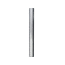 Regla metálica de 20 cm / 30 cm.